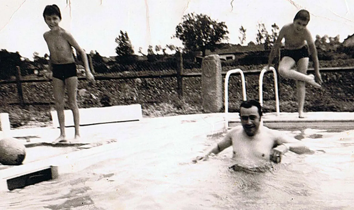 Desjoyaux Pool 1966